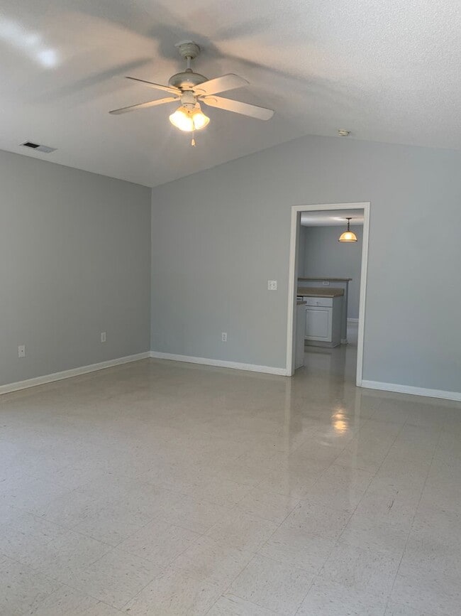 Photo - 3 Bedroom 2 Bath House on Hillsdale Drive w/Storage