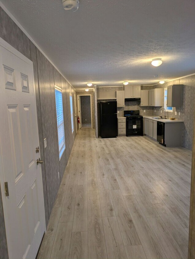 Foto del edificio - 49643 Pine Dr