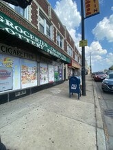 Building Photo - 5252 Roosevelt Rd