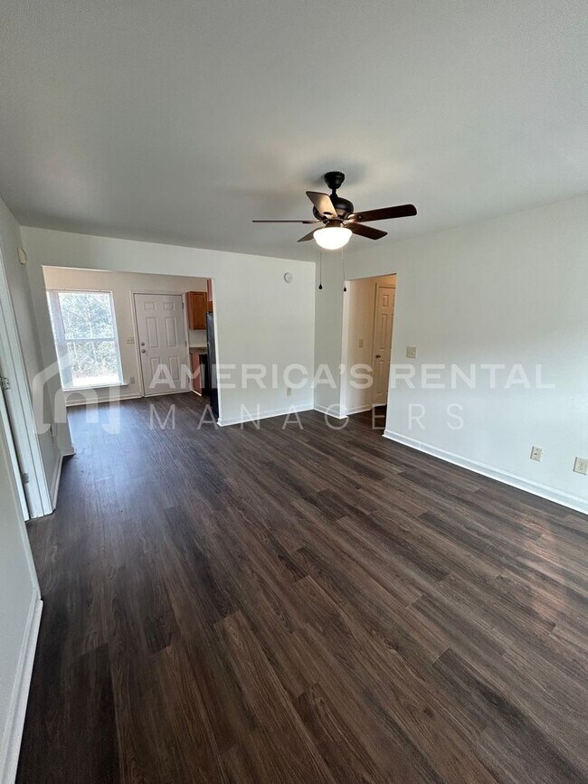 Foto del edificio - Home For Rent in Odenville, AL...Available...