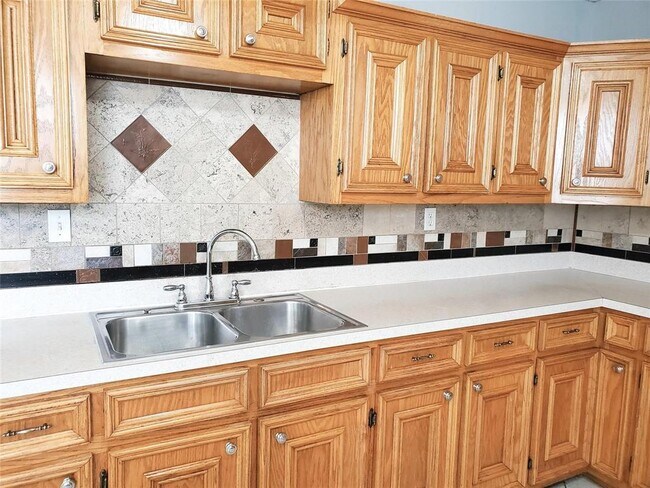 Foto del edificio - 3020 Sagebrush Dr