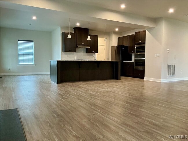 Building Photo - 91 Sierra Dr