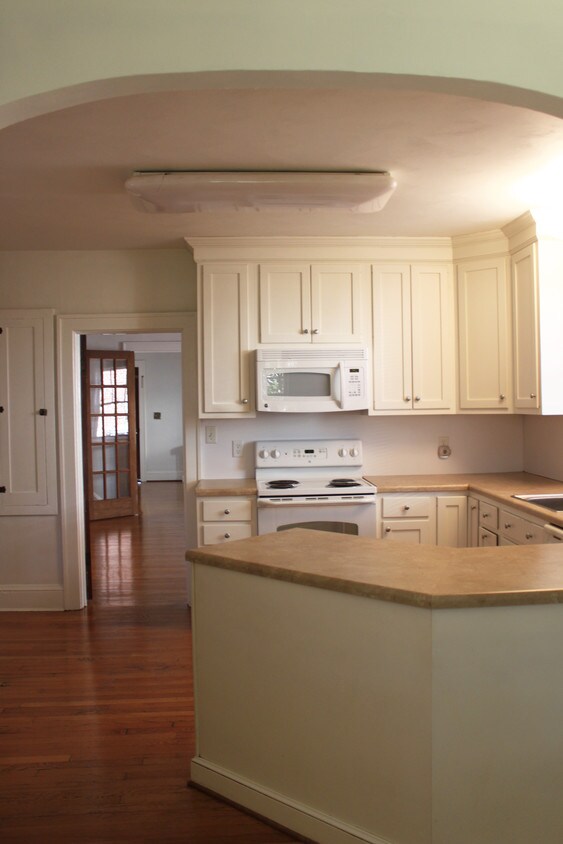 Foto principal - 2314 Richelieu Ave SW
