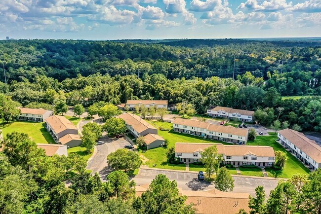 Foto del edificio - Canopy Pointe Townhomes