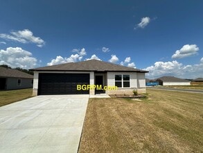 Building Photo - 25 Doe Run Dr