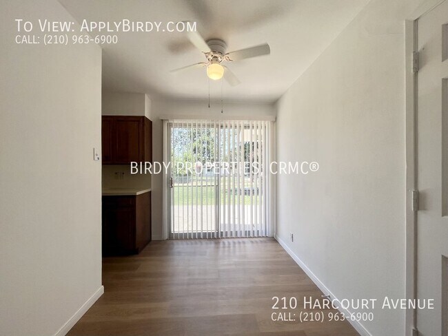 Foto del edificio - *2-bed, 1-bath Home in Southeast San Anton...
