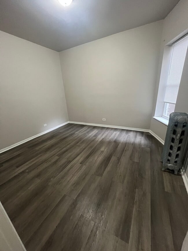 Foto del edificio - 6215 S Greenwood Ave