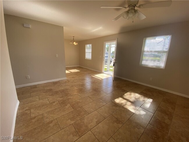 Building Photo - 624 Santa Barbara Blvd