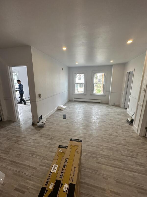 Building Photo - 68 Grove St