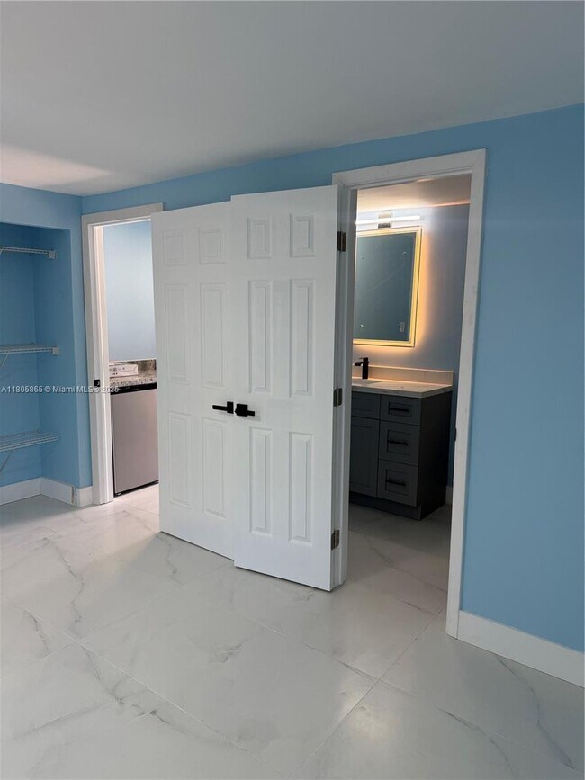 Foto del edificio - 530 NW 116th Terrace