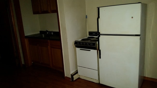 Foto del edificio - 252 Gompers Ave