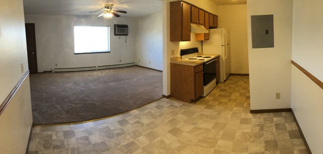 Dining room, living room, and kitchen - 1500 Northgate Dr