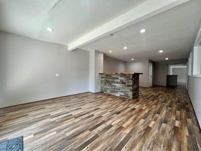 Foto del edificio - 1480 Rogue River Hwy