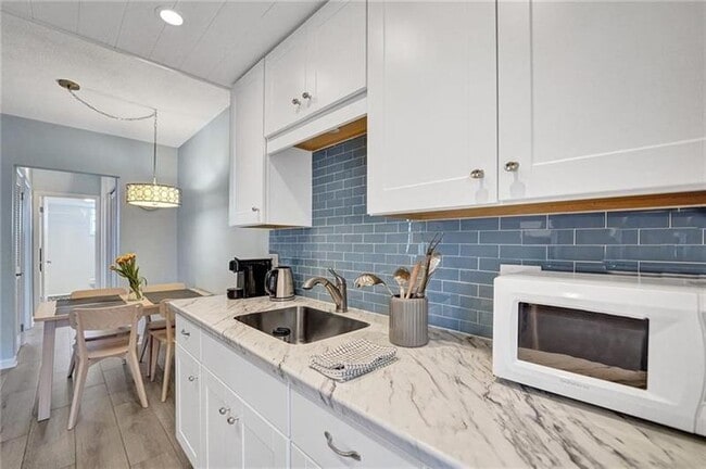 Building Photo - 224 Hibiscus Ave