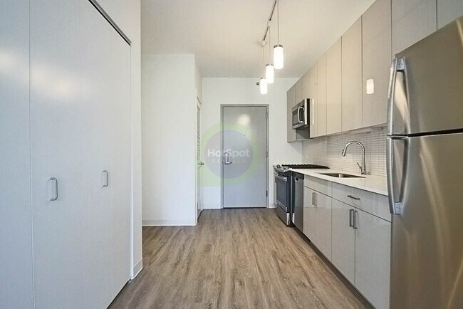 Foto del edificio - 789 W Van Buren St