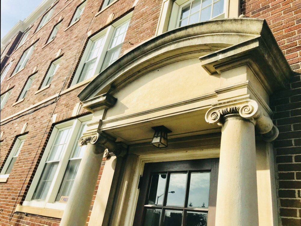 Building Photo - 24 Franklin St