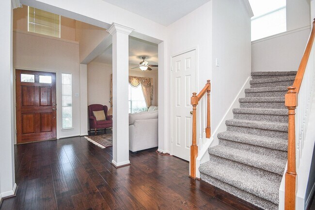 Building Photo - 15715 Brookwood Lake Pl