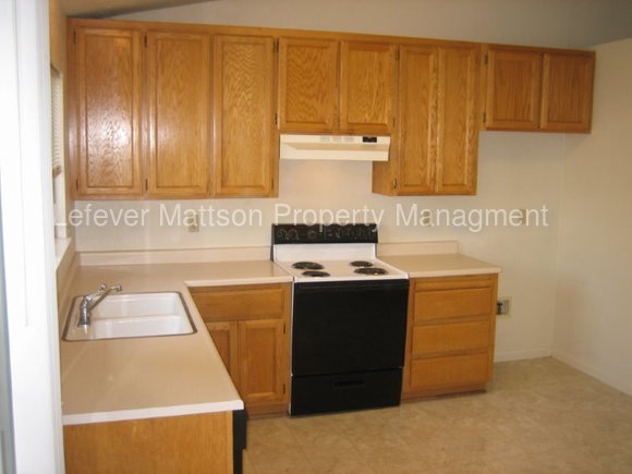 Foto del edificio - 1864 Quail Meadows Cir