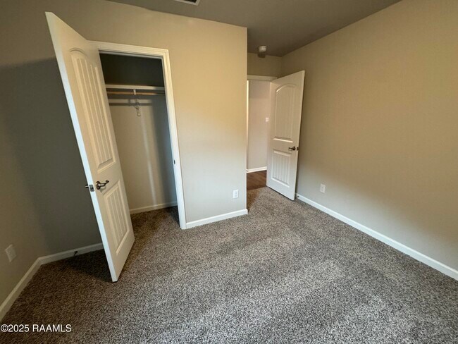 Foto del edificio - 9239 Garrett Rd