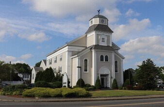 Building Photo - 33 Randolph St