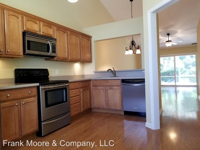 Building Photo - 2 br, 2 bath House - 15 Rivermoor Court