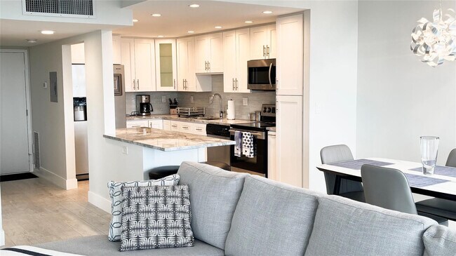 Foto del edificio - 531 N Ocean Blvd