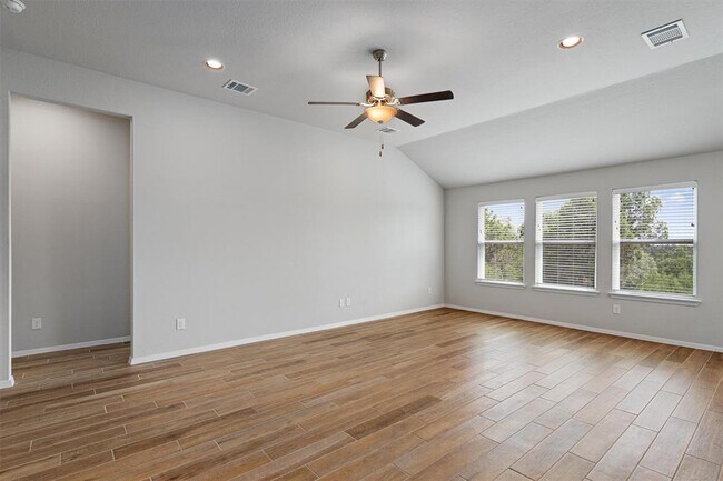 Foto del edificio - 8607 Blue Sky Ln