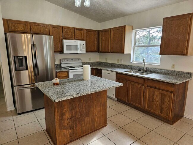 Building Photo - 13292 Curry Dr