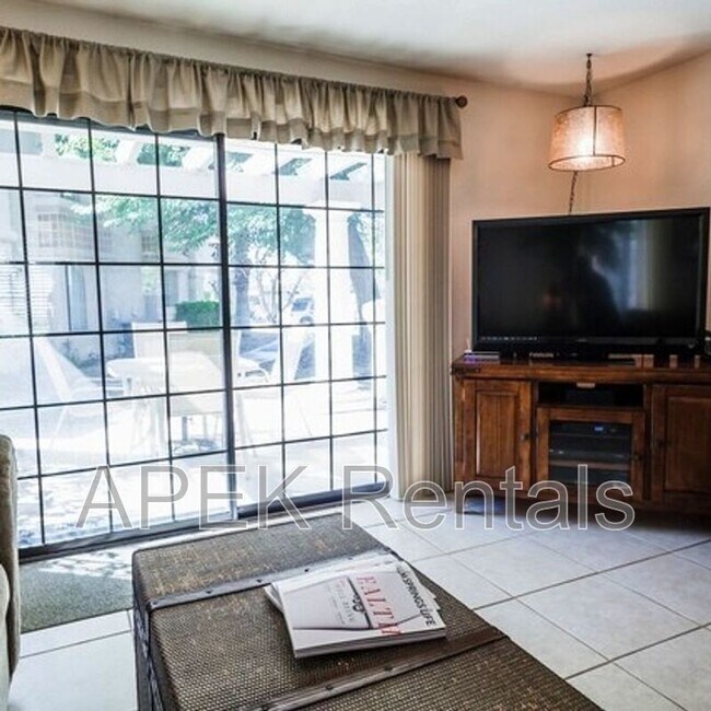 Building Photo - 2001 E Camino Parocela