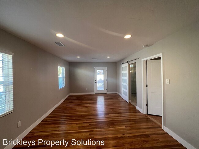 Foto del edificio - 3 br, 2 bath House - 700 Vassar Drive SE