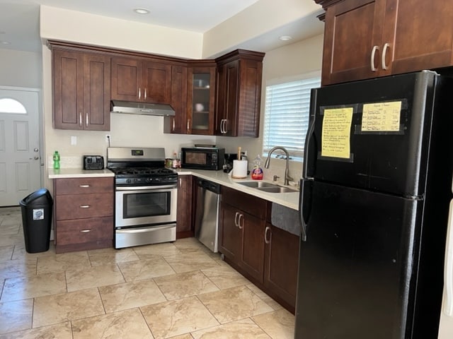 Building Photo - 14896 Van Buren St