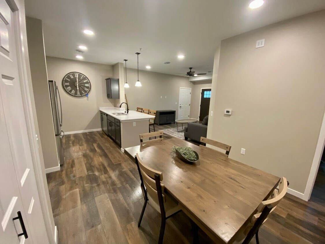 Loras Estates Apartments in Dickeyville, WI