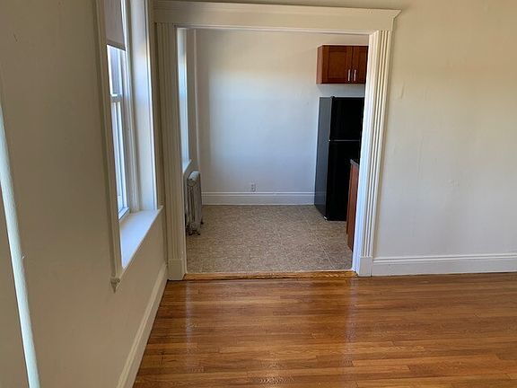 Photo - "Charming 1-Bedroom Retreat with Granite C... Apartment