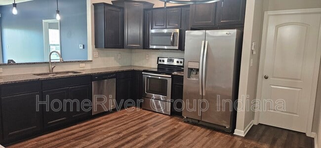 Building Photo - 6323 Emerald Field Way