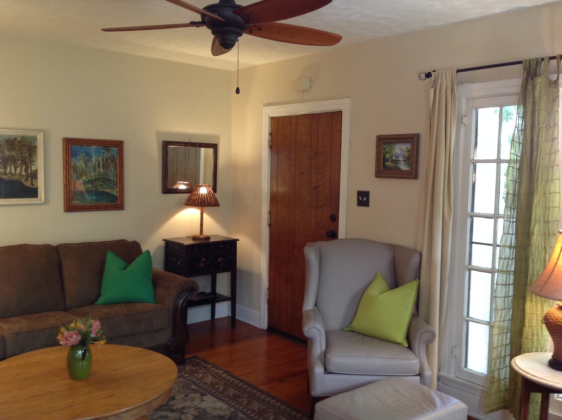 1484 Silver Lake Blvd, Los Angeles, CA 90026 Apartments in Los