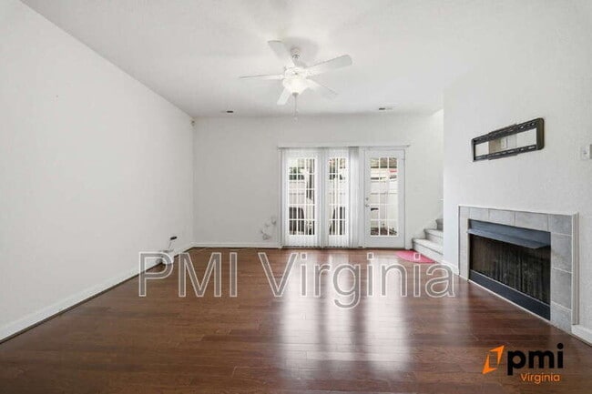 Foto del edificio - 4304 Cattail Ln