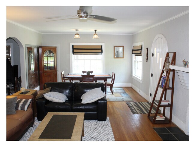 Foto del edificio - 1116 Woodvale Dr