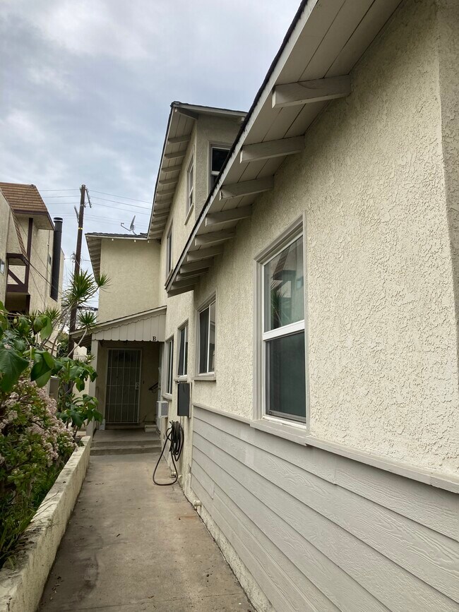Building Photo - 3737 S Centinela Ave