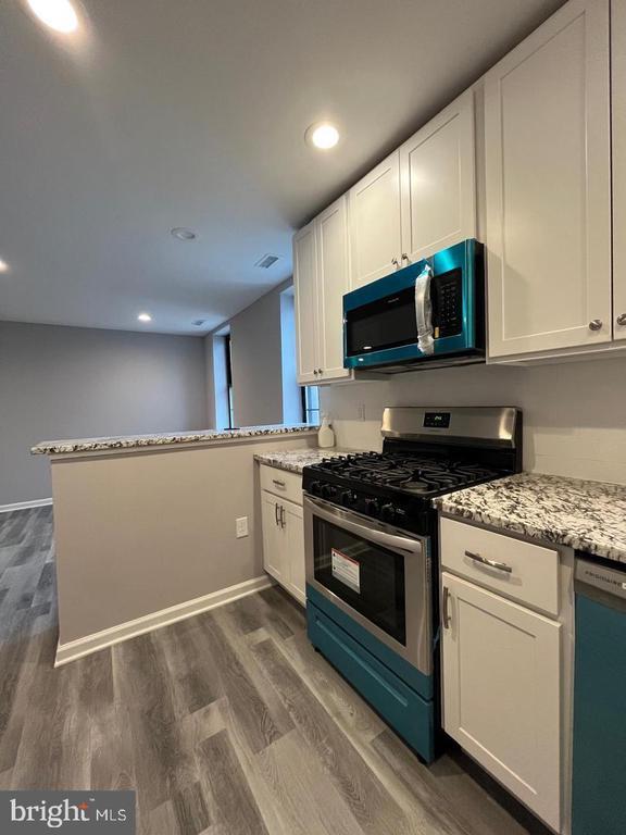 Building Photo - 1208 Mifflin St