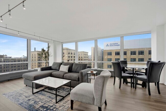 Foto del edificio - 340 W Diversey Pkwy