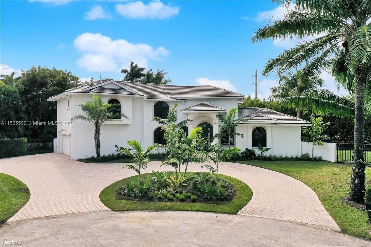 Primary Photo - 5 br, 3.5 bath House - 16414 SW 86th Ct