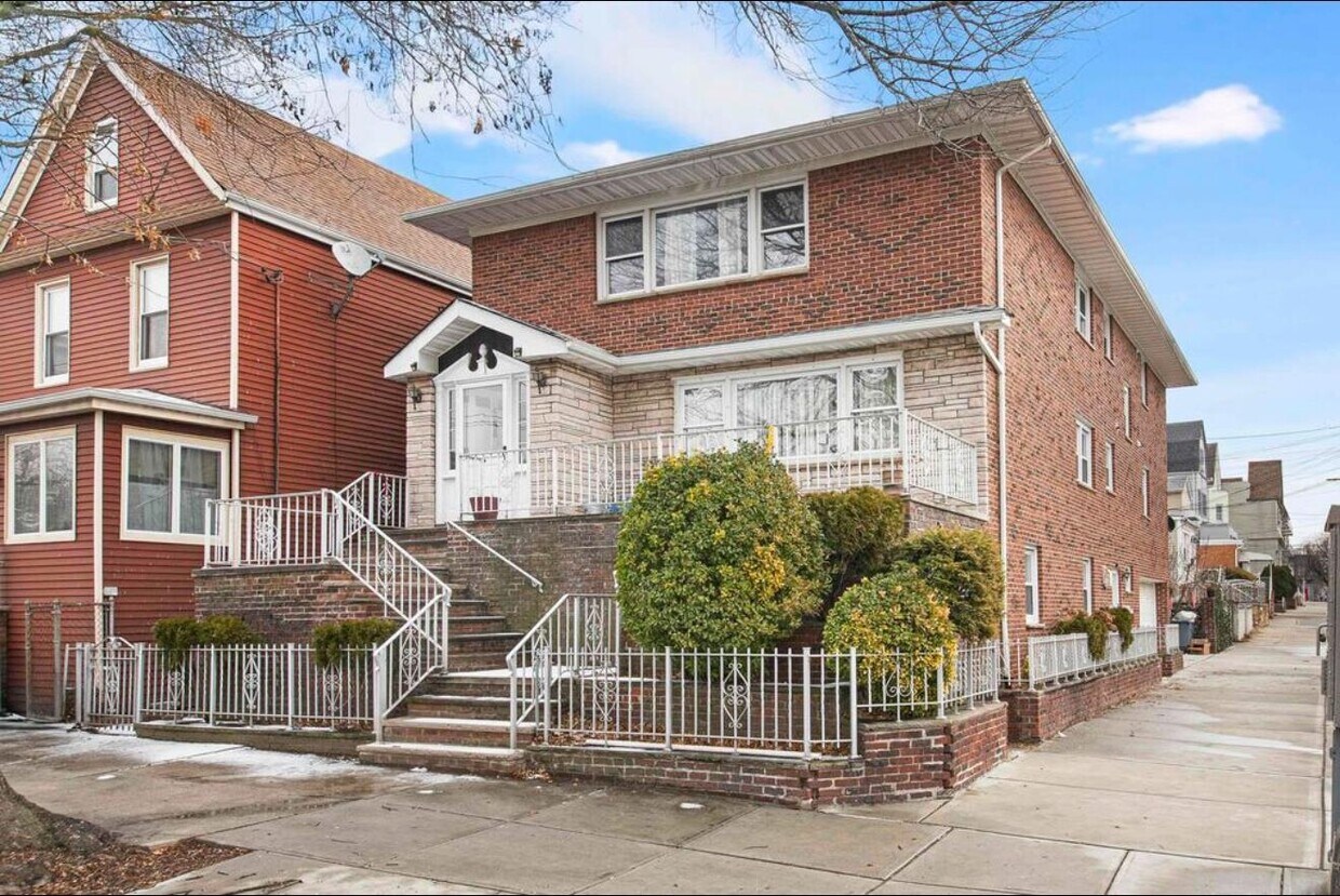 Primary Photo - 588 Avenue A
