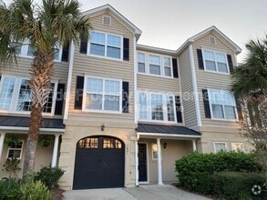 Building Photo - 1451 Hamlin Park Cir