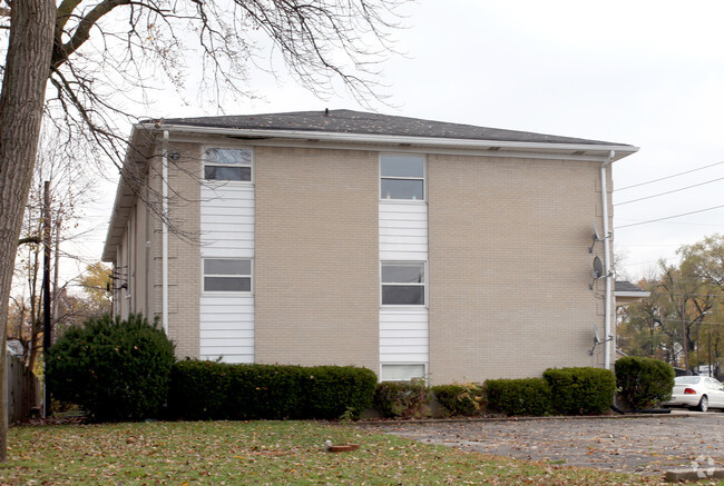 Building Photo - Fairland Apartments