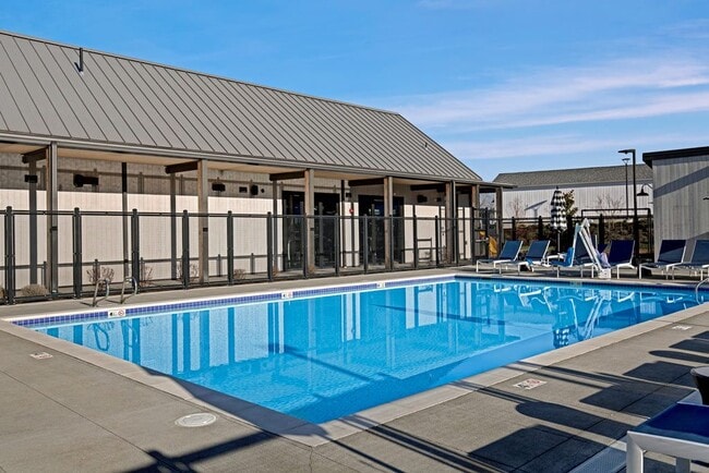 Building Photo - Martingale Apartments