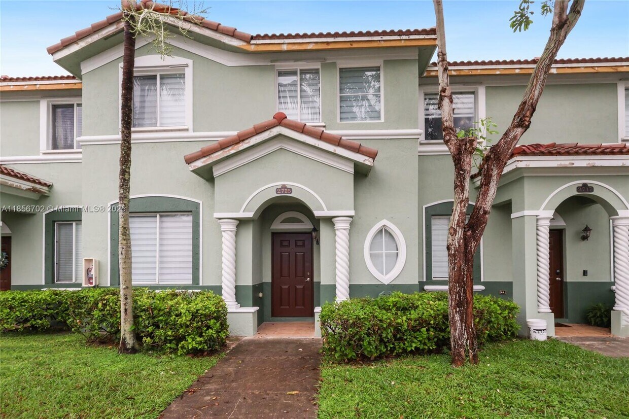 Foto principal - 2715 SE 15th Pl