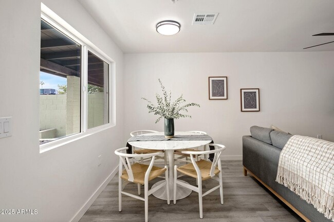 Foto del edificio - 3114 N 68th St