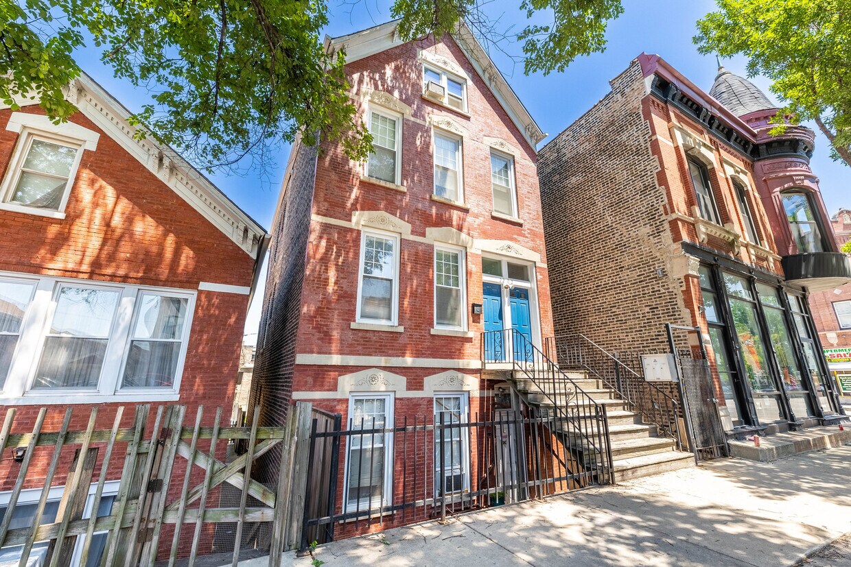 Primary Photo - 2202 W 21st Pl