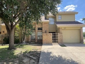 Building Photo - 101 Martingale