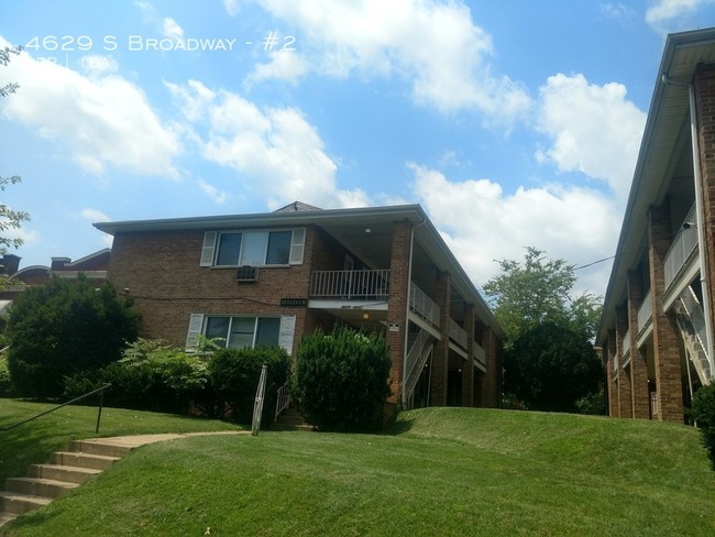 Foto del edificio - Cozy 1 Bedroom near Public Transit and I-55